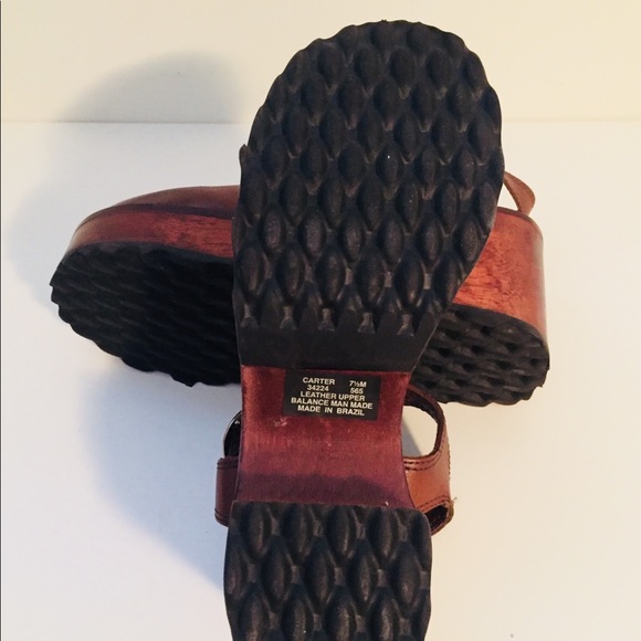 SOLD Vintage 90s Leather Platform Clogs Wood Shoes - Picture 7 of 7